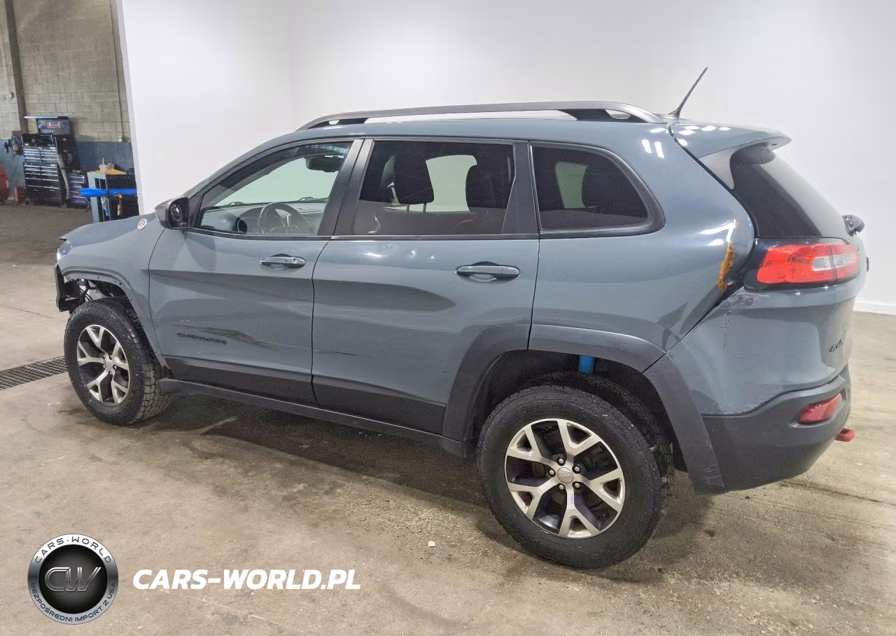 2015 Jeep Cherokee Trailhawk VIN:1C4PJMBS3FW520474 - 2