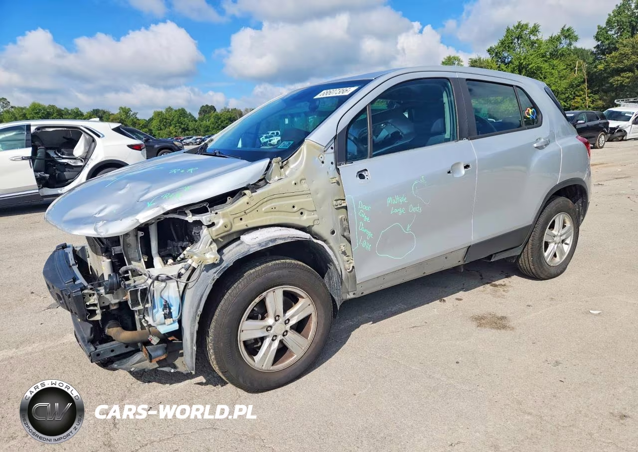 2019 Chevrolet Trax Ls VIN:3GNCJNSB9KL379907 - 1