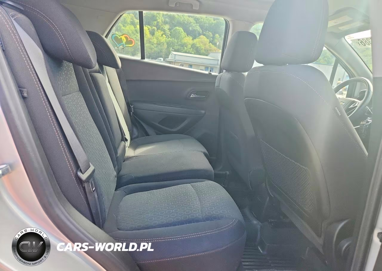 2019 Chevrolet Trax Ls VIN:3GNCJNSB9KL379907 - 11