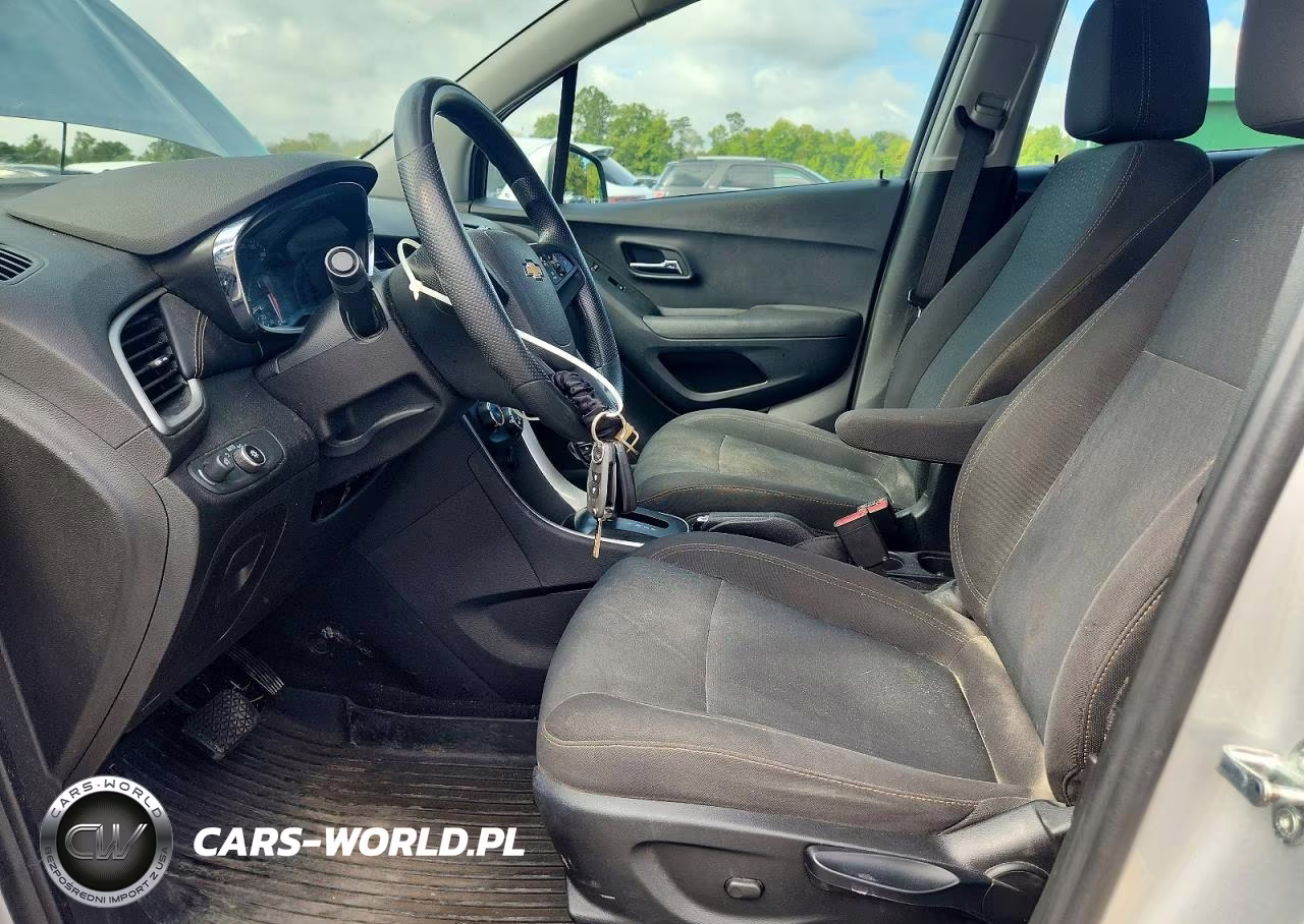2019 Chevrolet Trax Ls VIN:3GNCJNSB9KL379907 - 7