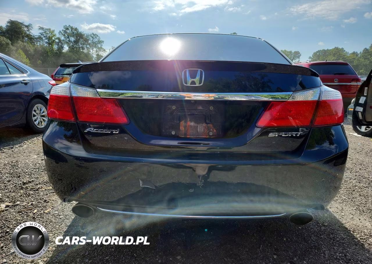 2015 Honda Accord Sport VIN:1HGCR2F50FA165827 - 6