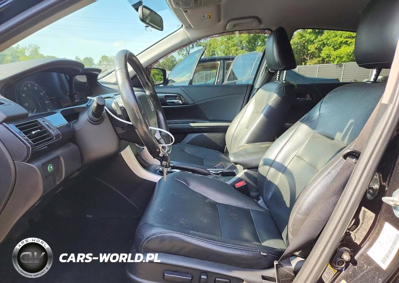 2015 Honda Accord Sport VIN:1HGCR2F50FA165827 - 7