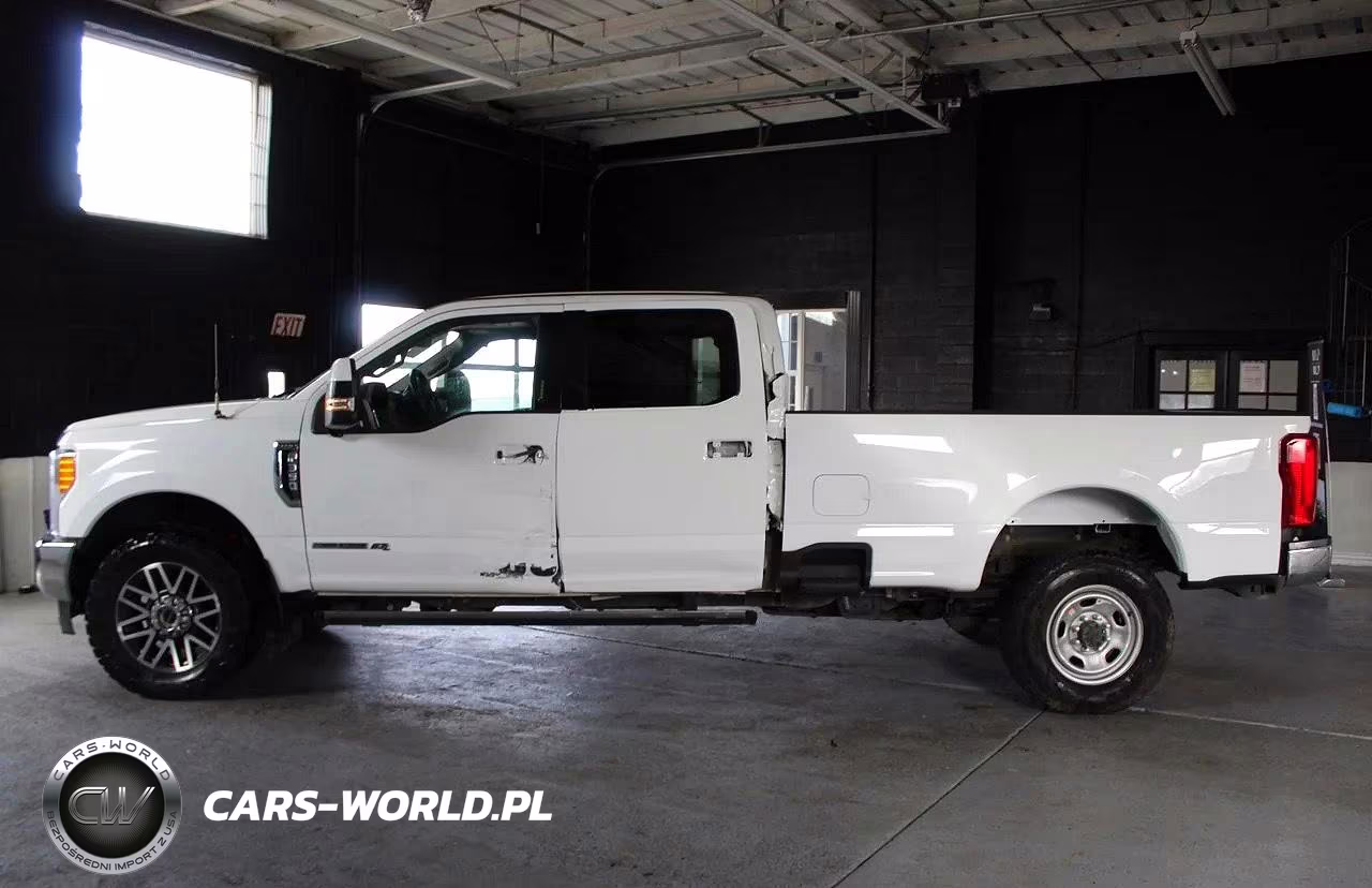 2017 Ford F350 Super Duty VIN:1FT8W3BT4HEC09024 - 4