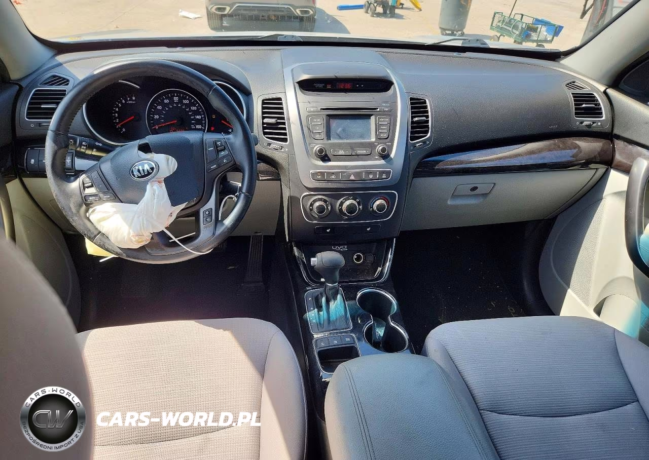2014 Kia Sorento Lx VIN:5XYKT4A78EG444215 - 8