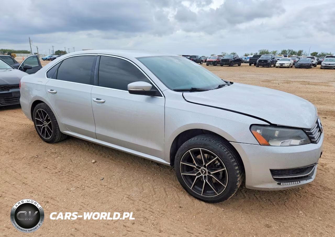 2014 Volkswagen Passat Se VIN:1VWBS7A32EC060529 - 4