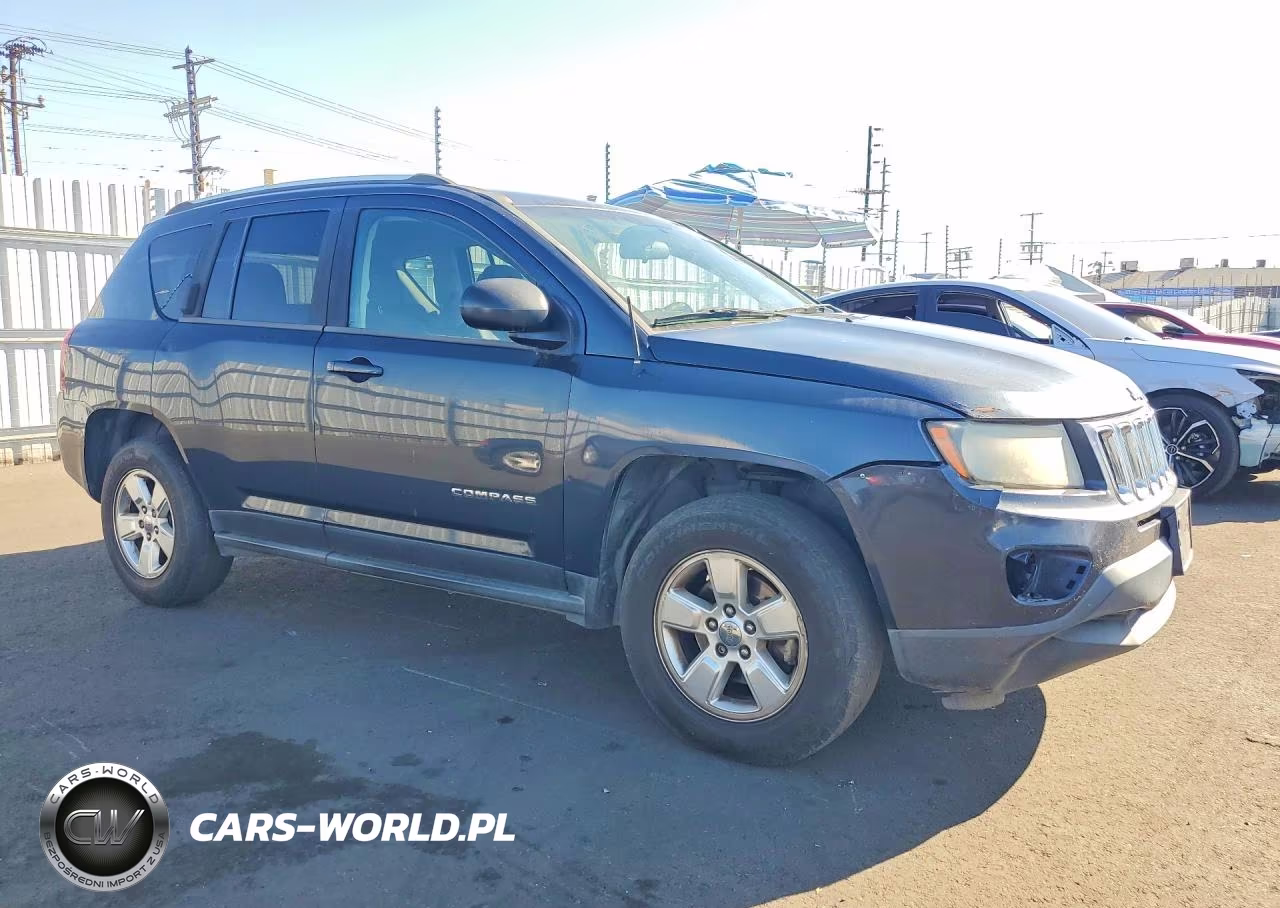 2014 Jeep Compass Sport VIN:1C4NJCBA1ED595175 - 4