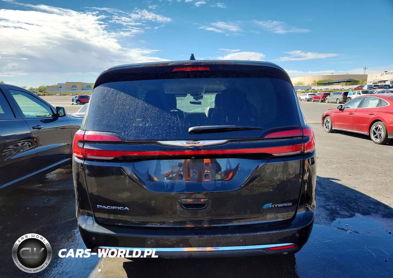 2023 Chrysler Pacifica Hybrid Touring L VIN:2C4RC1L74PR632562 - 6