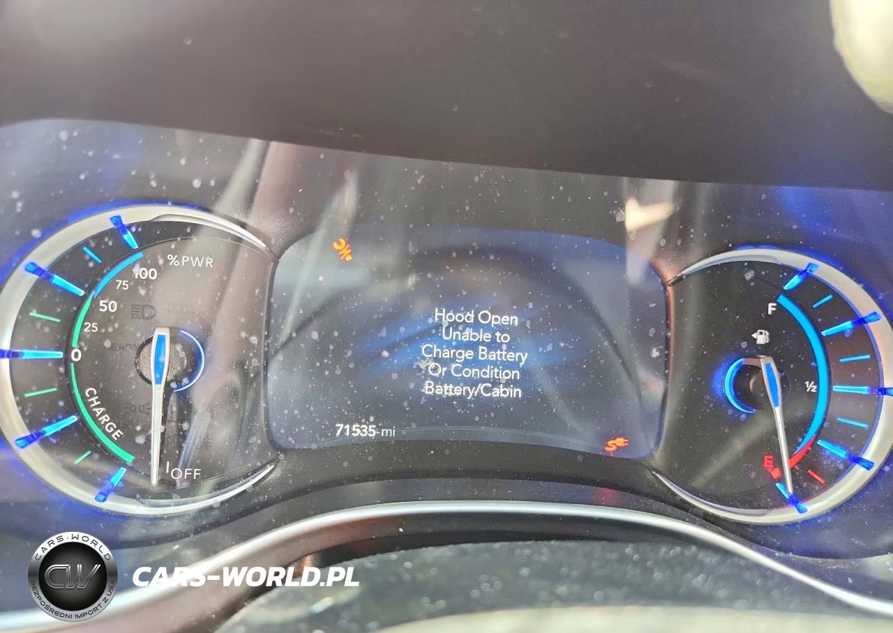 2023 Chrysler Pacifica Hybrid Touring L VIN:2C4RC1L74PR632562 - 9