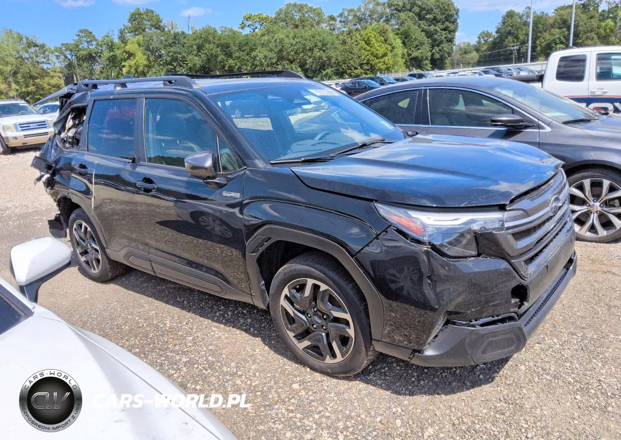 2025 Subaru Forester Premium VIN:JF2SLSED1SH449541 - 4