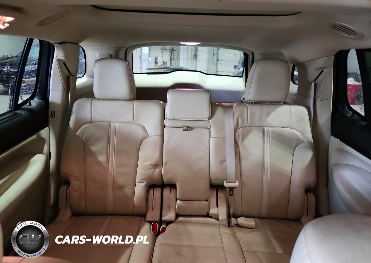 2018 Lincoln Mkt VIN:2LMHJ5AT3JBL00038 - 10