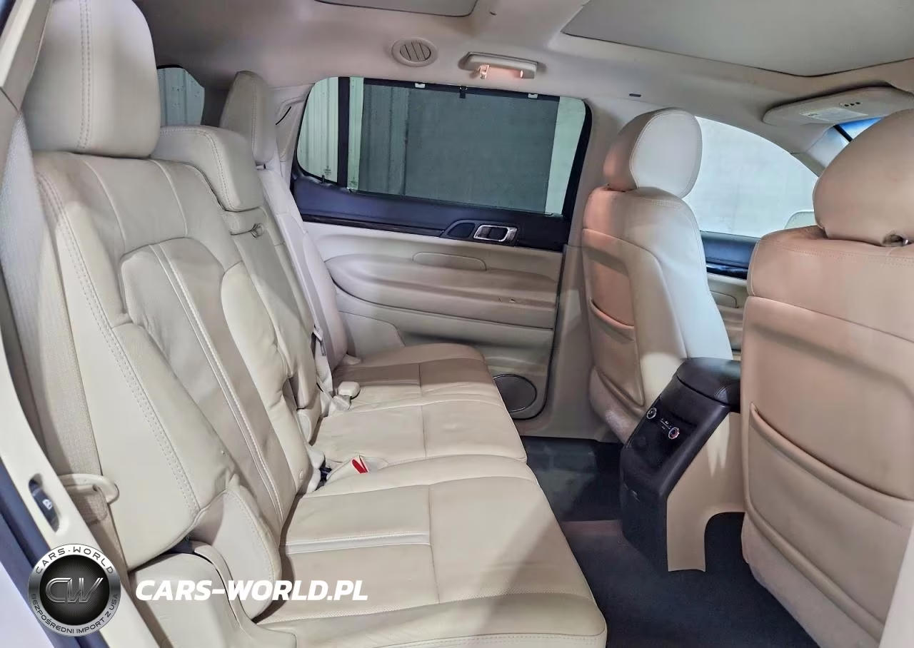 2018 Lincoln Mkt VIN:2LMHJ5AT3JBL00038 - 11
