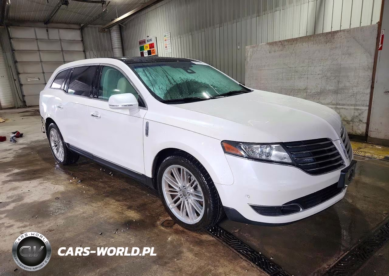 2018 Lincoln Mkt VIN:2LMHJ5AT3JBL00038 - 4