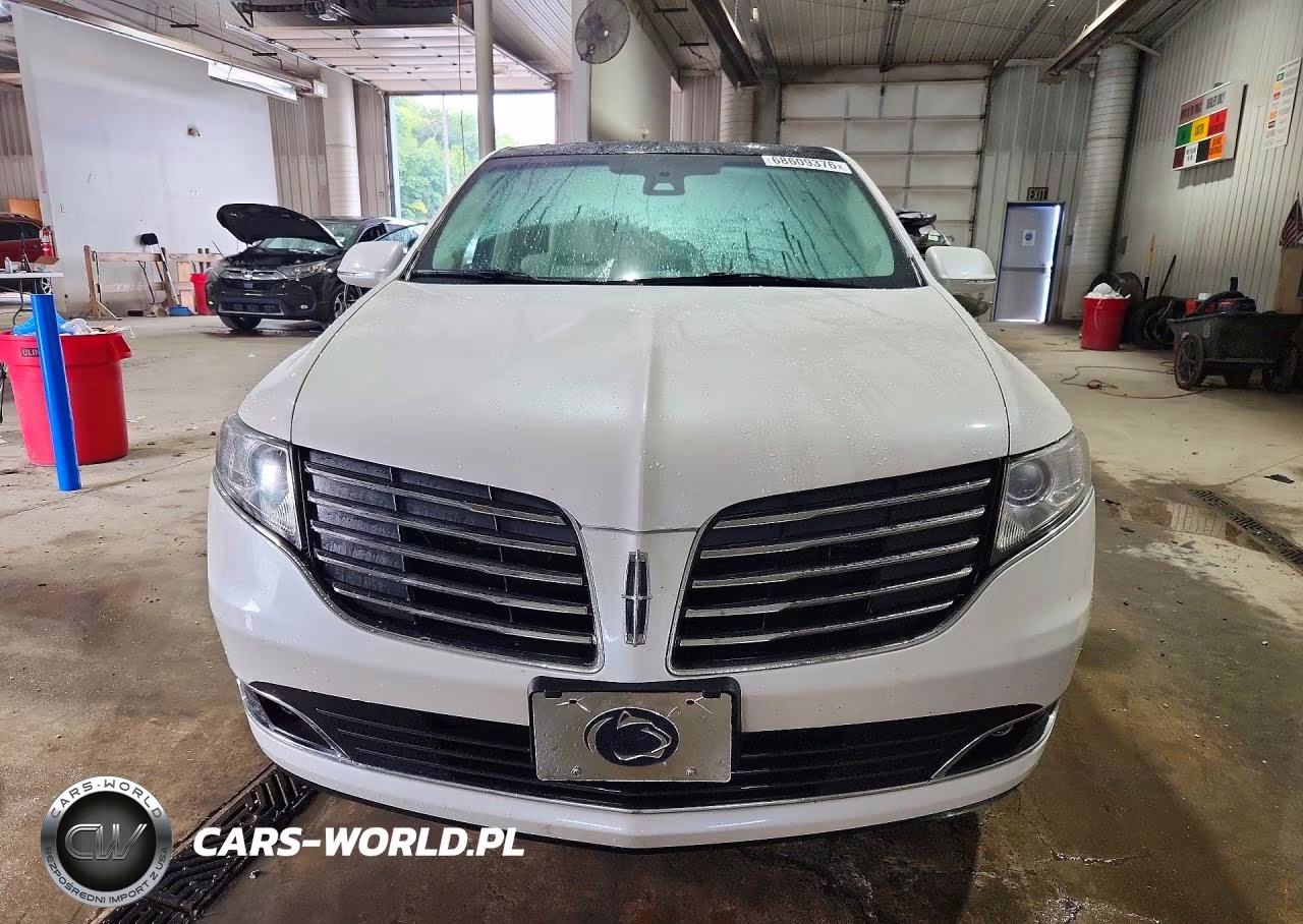 2018 Lincoln Mkt VIN:2LMHJ5AT3JBL00038 - 5