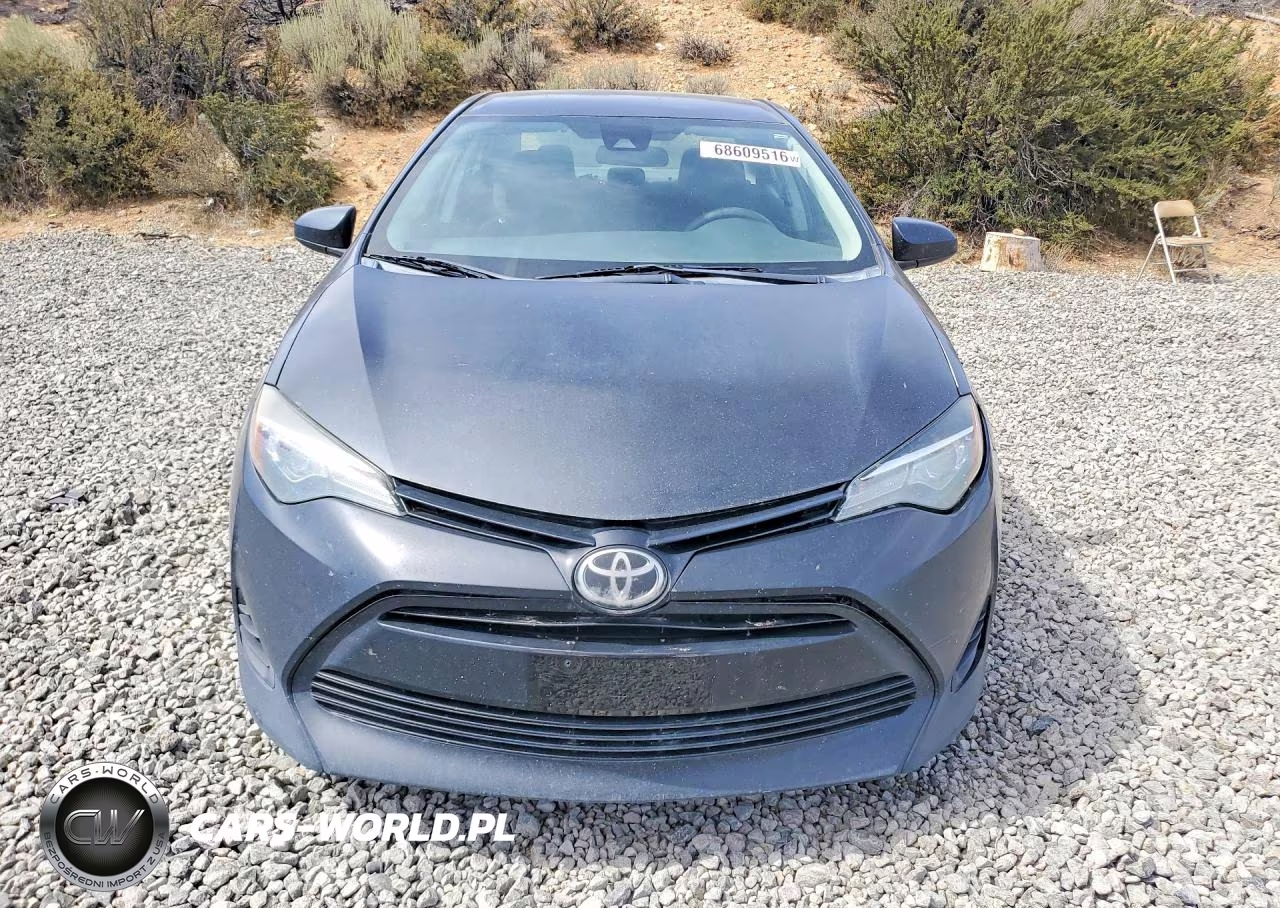 2017 Toyota Corolla Le VIN:5YFBURHE9HP622096 - 5