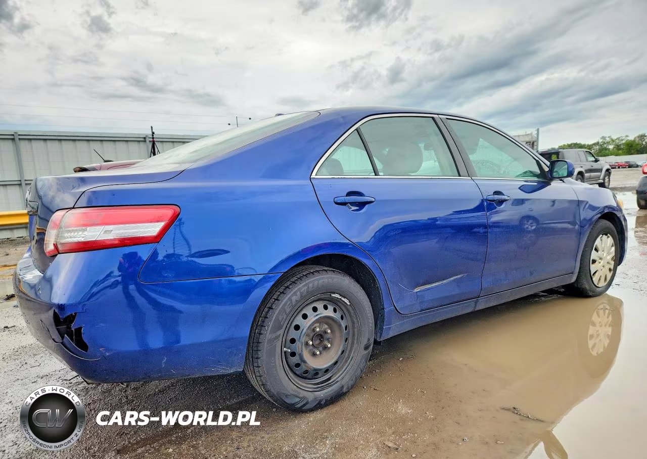 2011 Toyota Camry Le VIN:4T1BF3EK8BU647773 - 3
