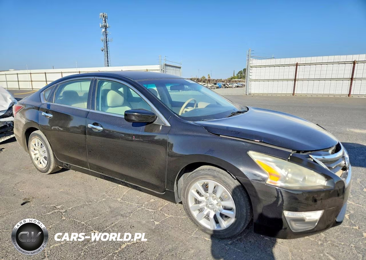 2014 Nissan Altima 2.5 S VIN:1N4AL3AP4EN369274 - 4