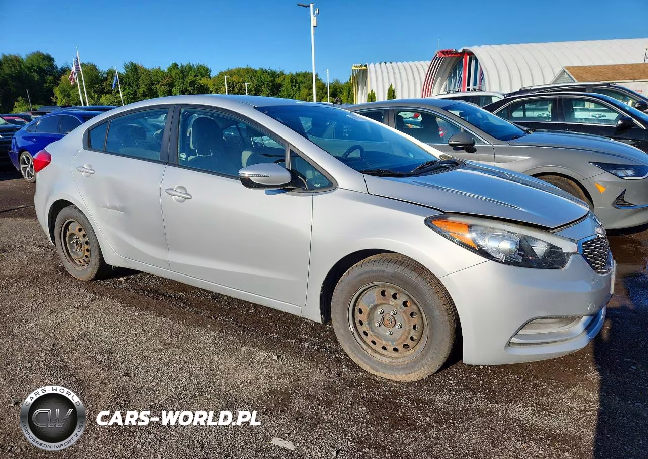 2015 Kia Forte Lx VIN:KNAFX4A62F5362579 - 4