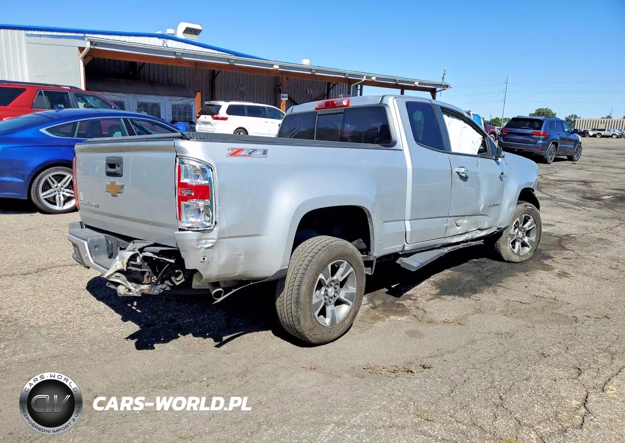 2019 Chevrolet Colorado Z71 VIN:1GCHTDEN8K1192805 - 3
