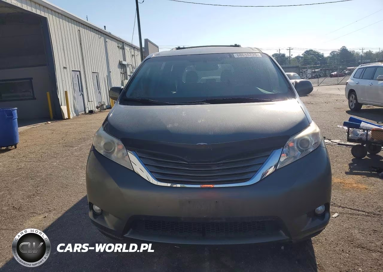2013 Toyota Sienna Xle 8-Passenger VIN:5TDYK3DC2DS379900 - 5
