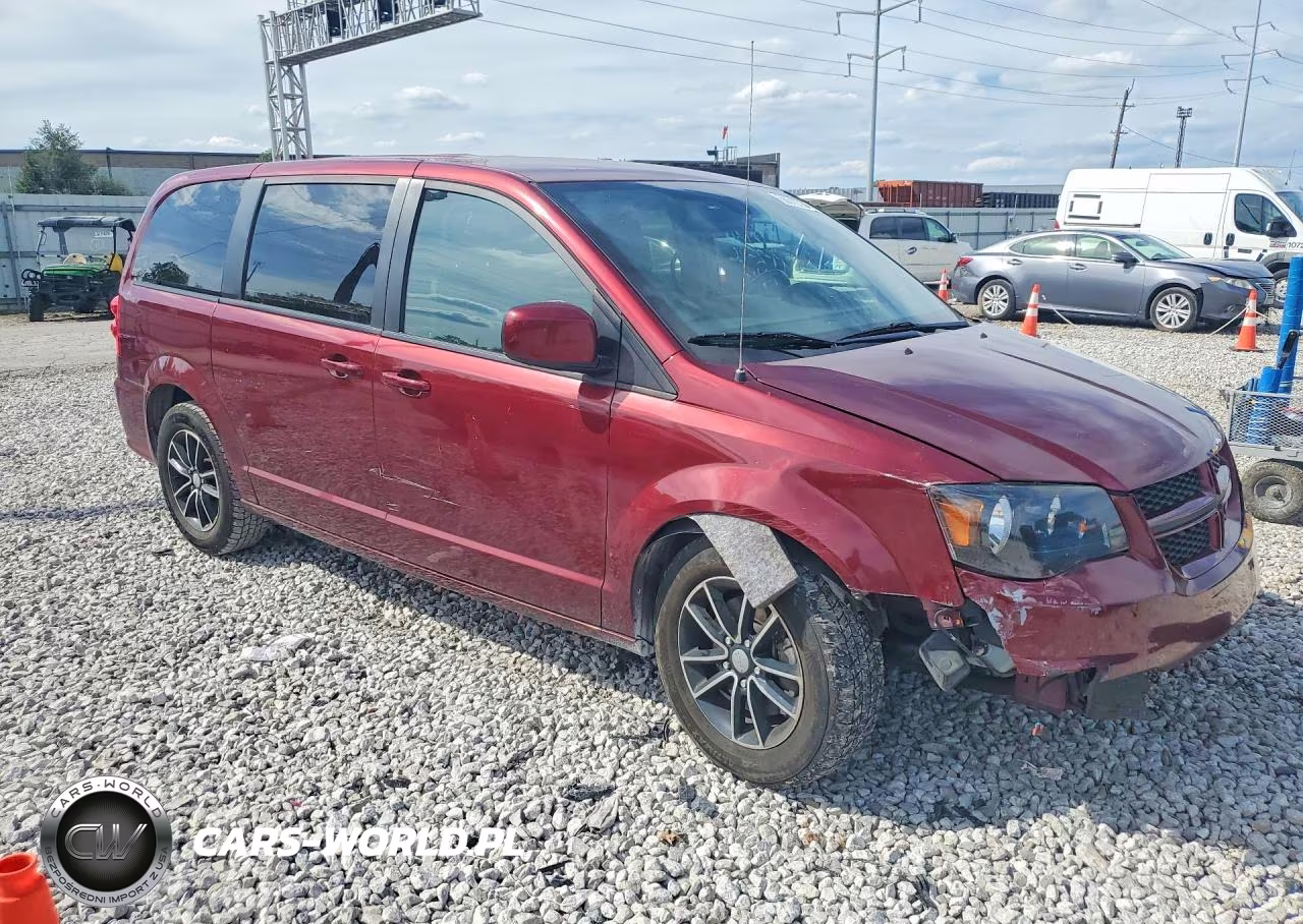 2019 Dodge Grand Caravan Gt VIN:2C4RDGEG9KR618212 - 4