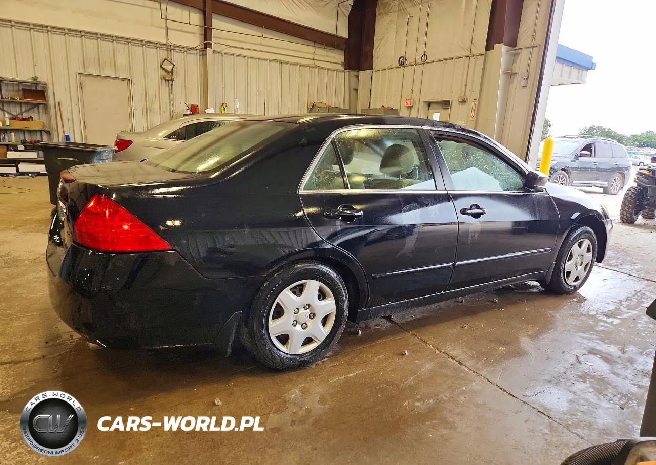 2007 Honda Accord Lx VIN:1HGCM56417A135101 - 3