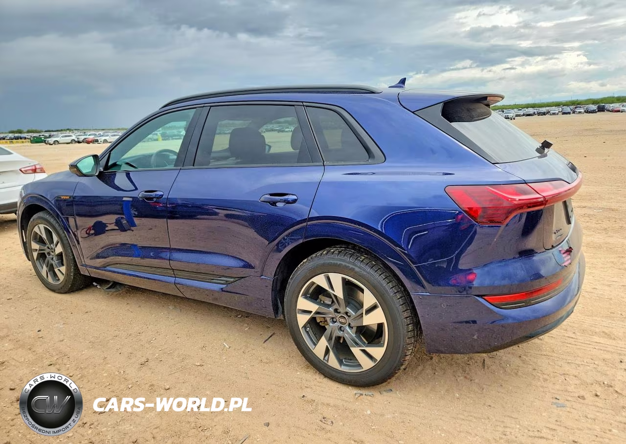 2022 Audi E-Tron Premium VIN:WA1AAAGE0NB034681 - 2