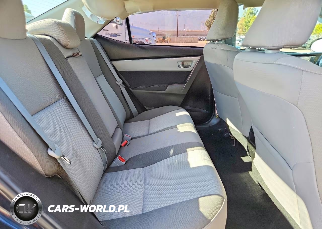 2018 Toyota Corolla Le VIN:5YFBURHE0JP769297 - 10