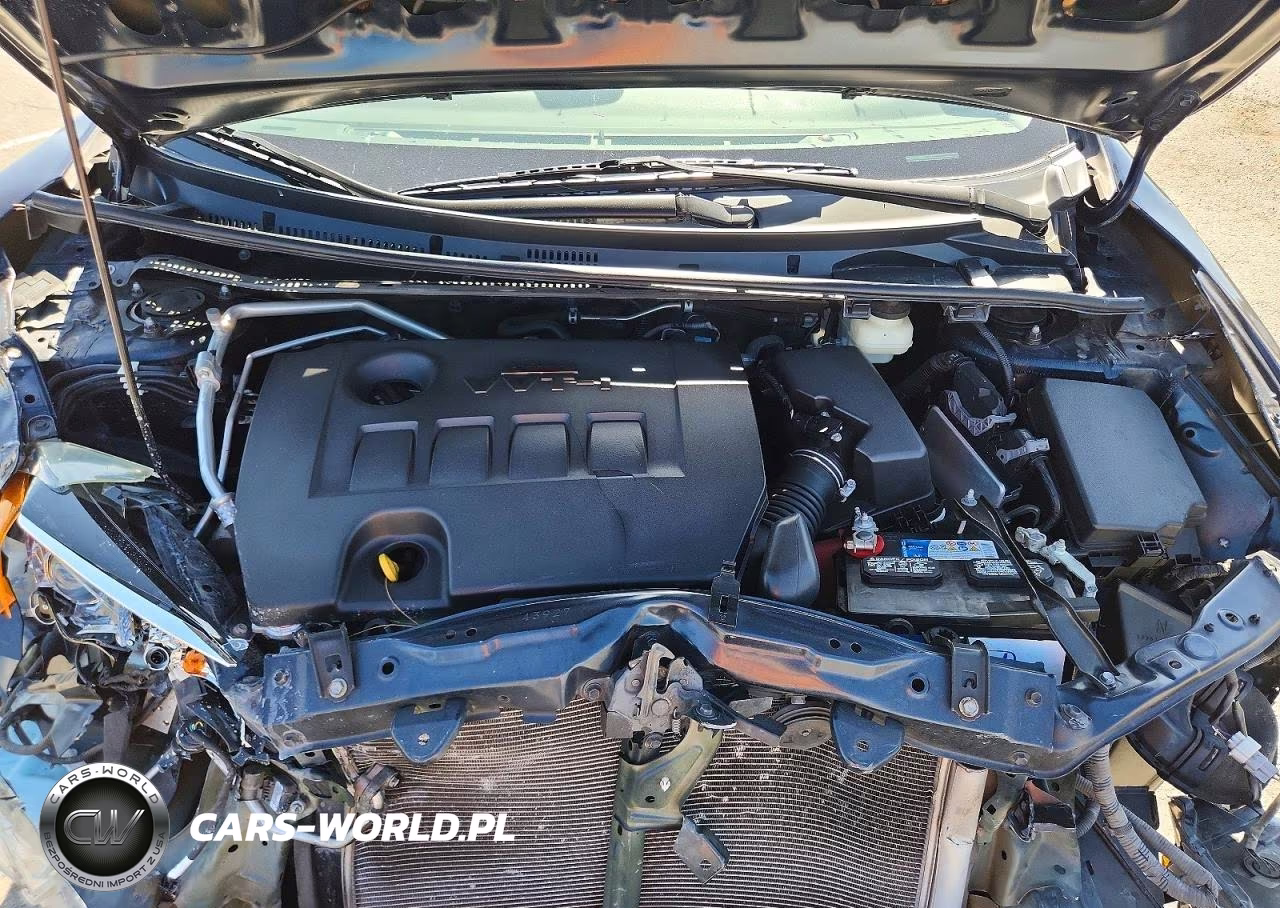 2018 Toyota Corolla Le VIN:5YFBURHE0JP769297 - 11