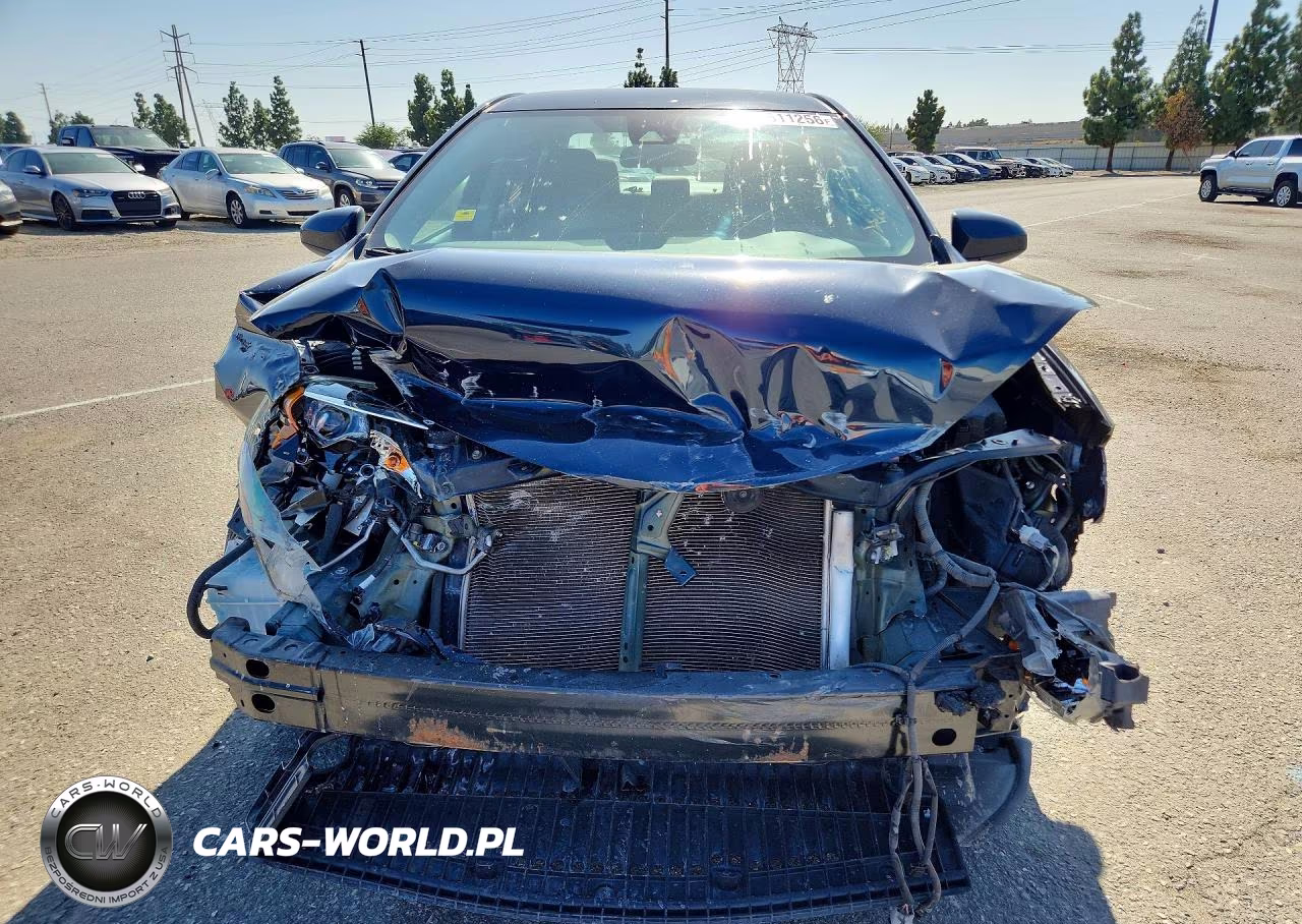 2018 Toyota Corolla Le VIN:5YFBURHE0JP769297 - 5
