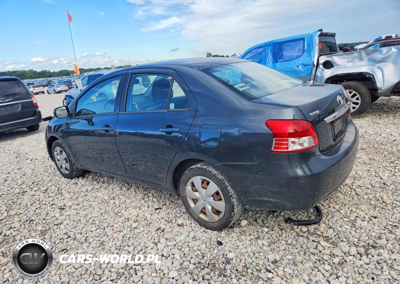 2007 Toyota Yaris Base VIN:JTDBT923571042020 - 2