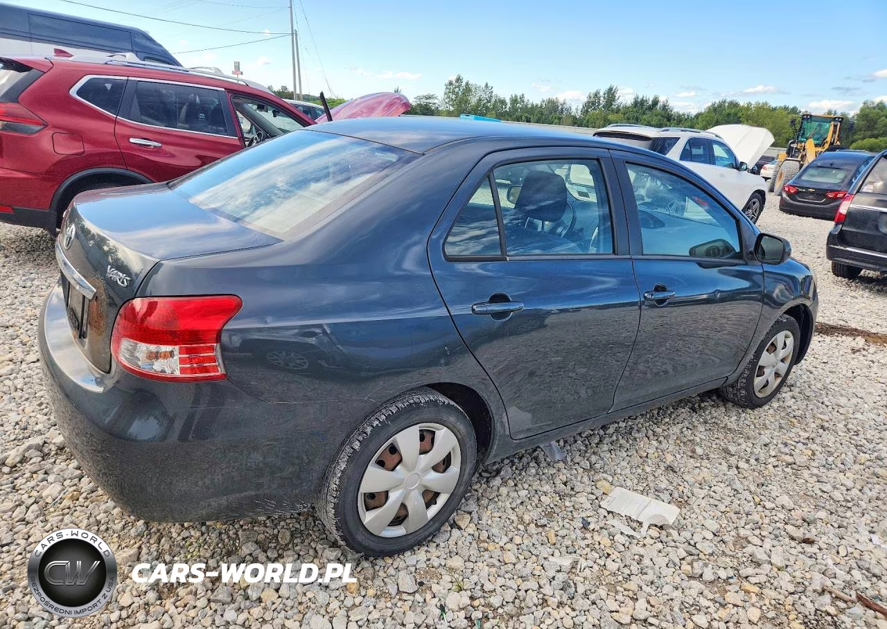 2007 Toyota Yaris Base VIN:JTDBT923571042020 - 3
