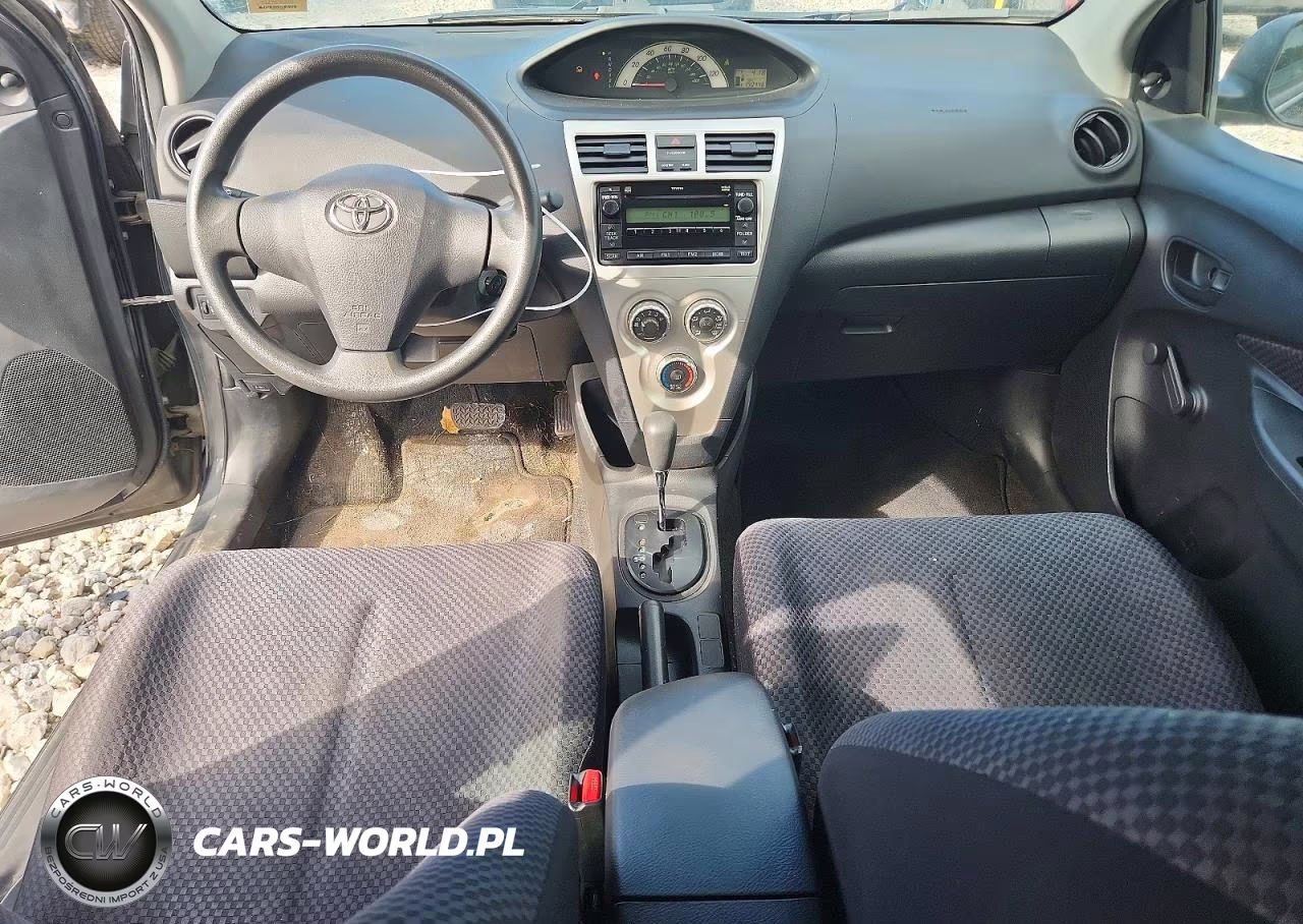2007 Toyota Yaris Base VIN:JTDBT923571042020 - 8