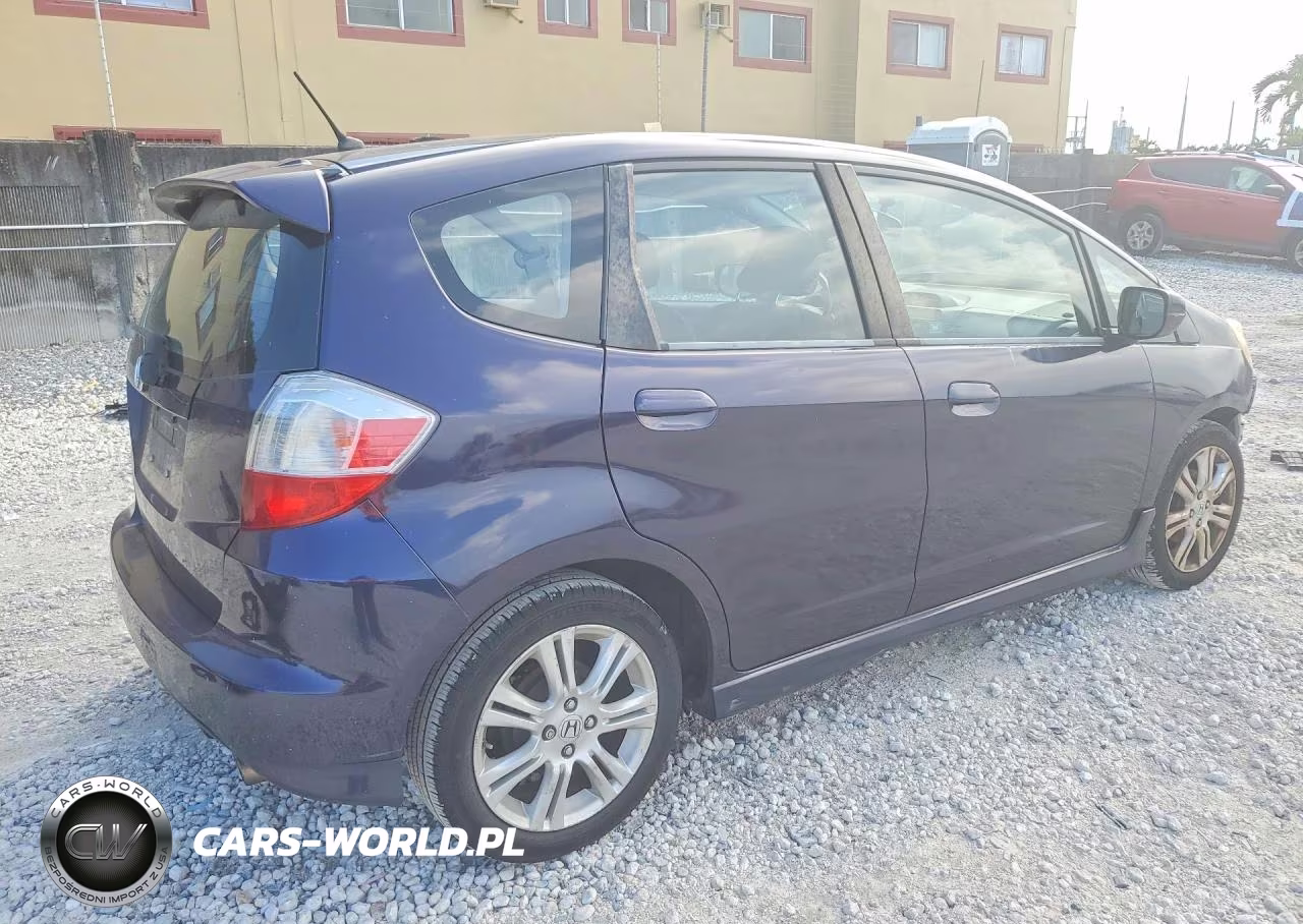 2009 Honda Fit Sport VIN:JHMGE88459S057817 - 3