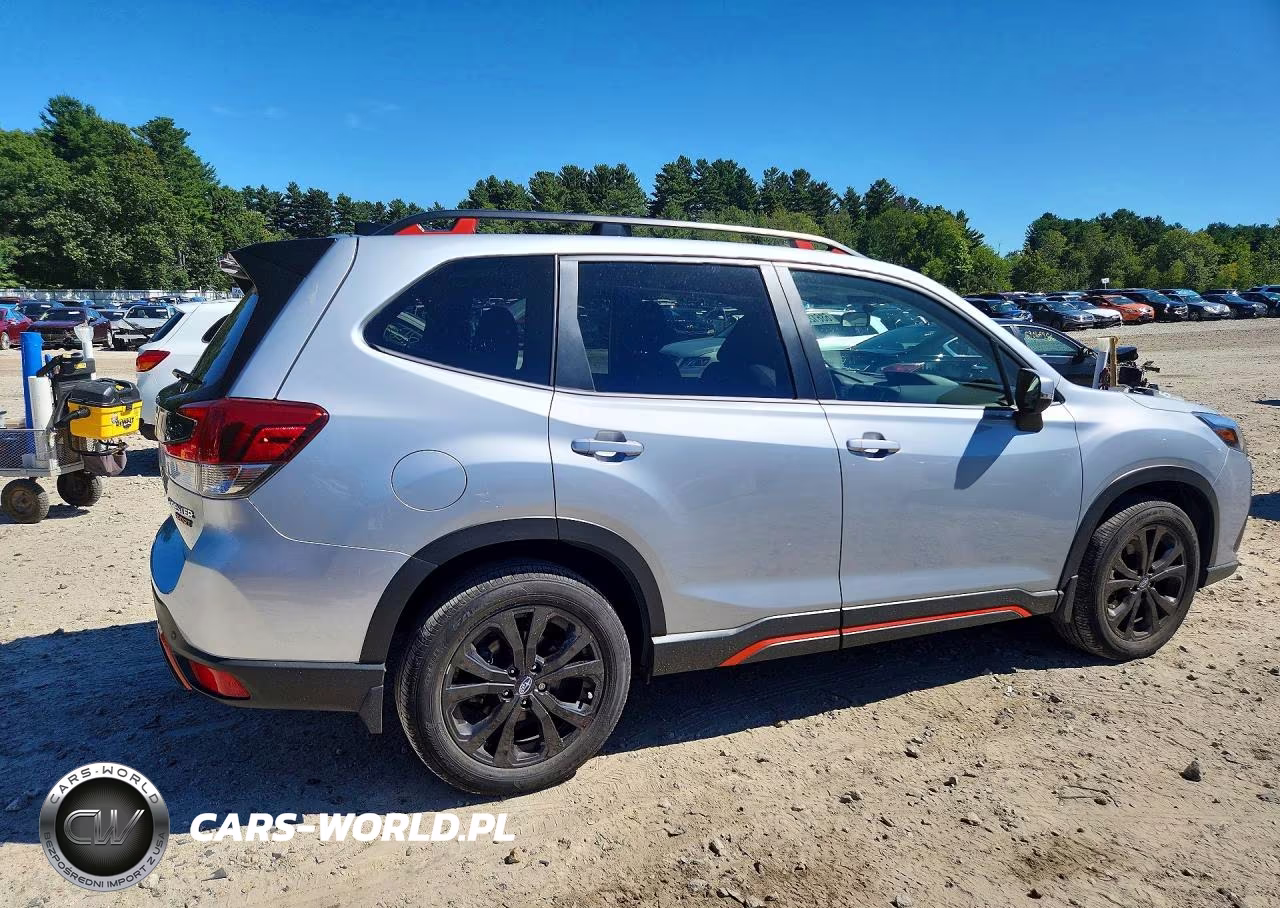 2024 Subaru Forester Sport VIN:JF2SKAGC8RH488400 - 3