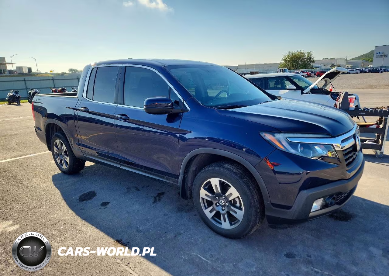 2018 Honda Ridgeline Rtl VIN:5FPYK3F52JB011979 - 4