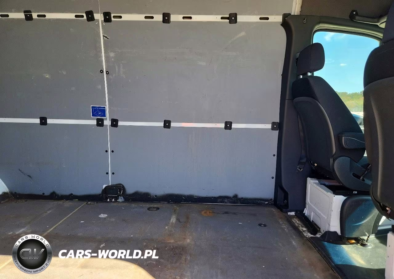 2020 Mercedes-Benz Sprinter 2500 VIN:W1Y4ECHYXLT032404 - 11