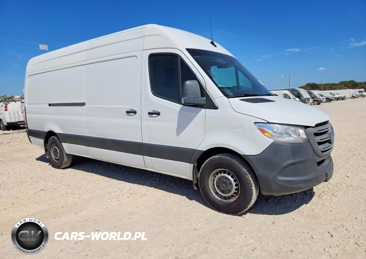 2020 Mercedes-Benz Sprinter 2500 VIN:W1Y4ECHYXLT032404 - 4