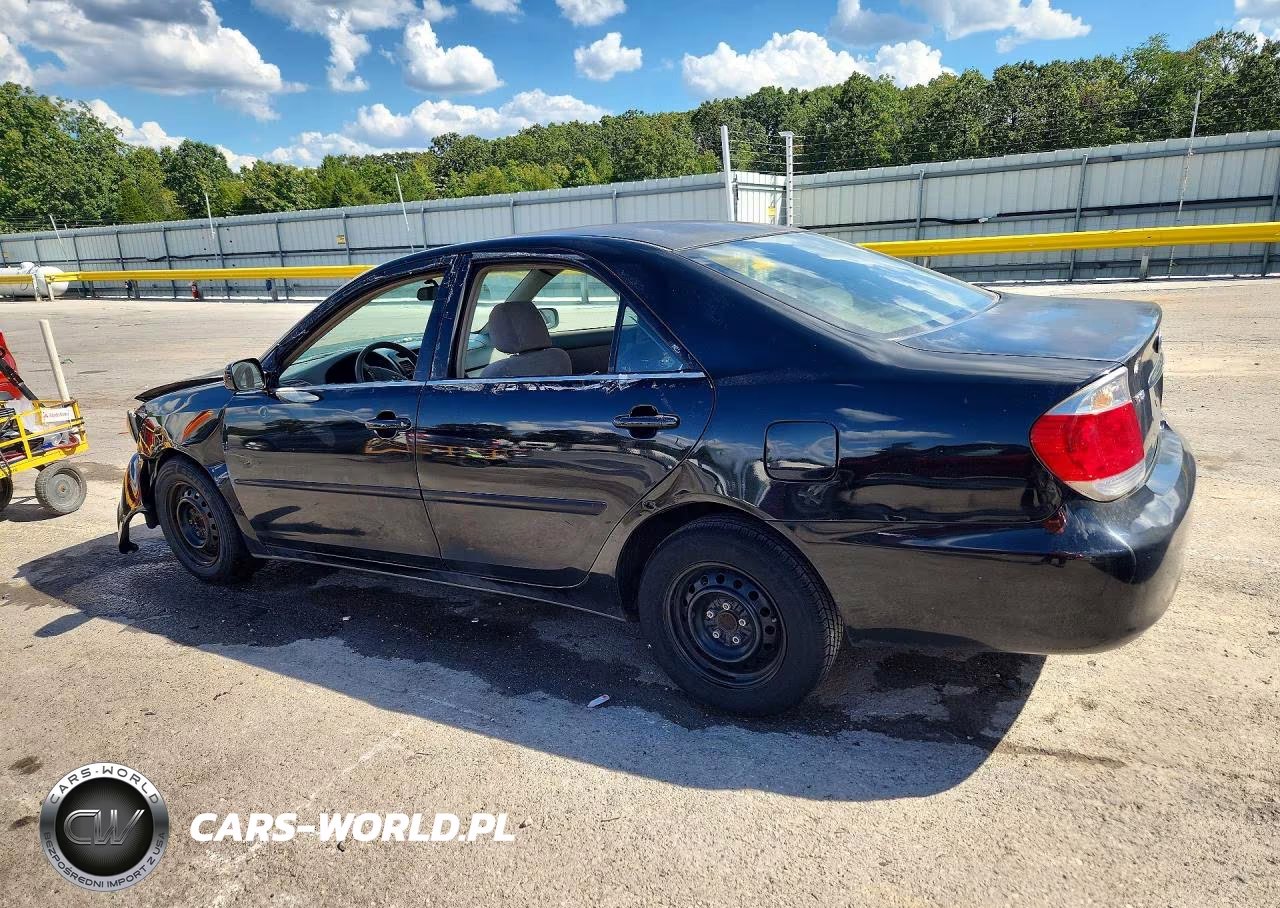 2005 Toyota Camry Le VIN:4T1BE32K45U089786 - 2
