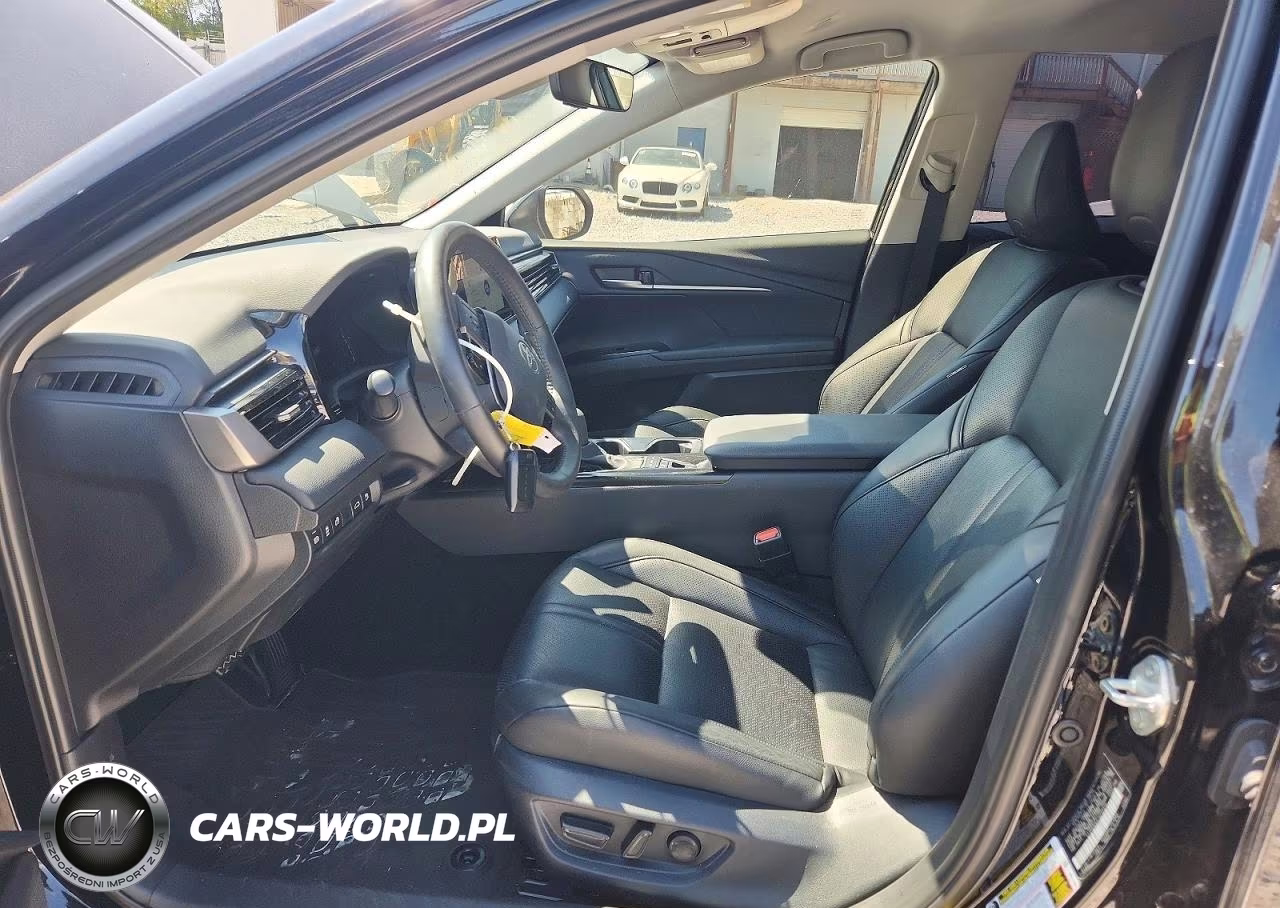 2026 Toyota Camry Le VIN:4T1DAACK4TU213172 - 7