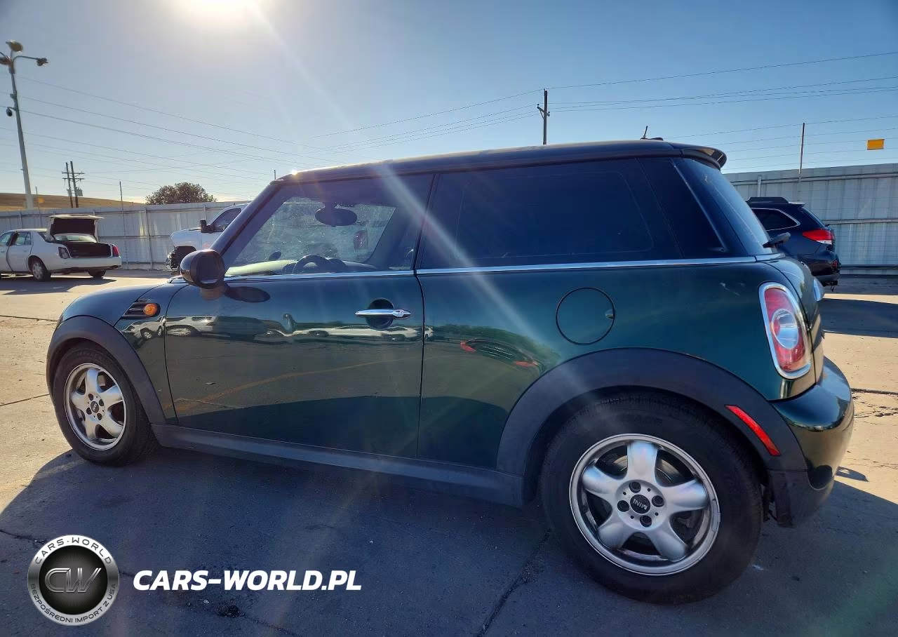 2011 Mini Cooper VIN:WMWSU3C52BT091020 - 2