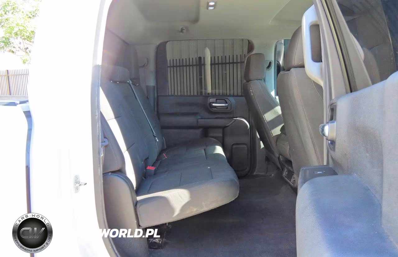 2020 Chevrolet Silverado C2500 Custom VIN:1GC4WME72LF287940 - 6