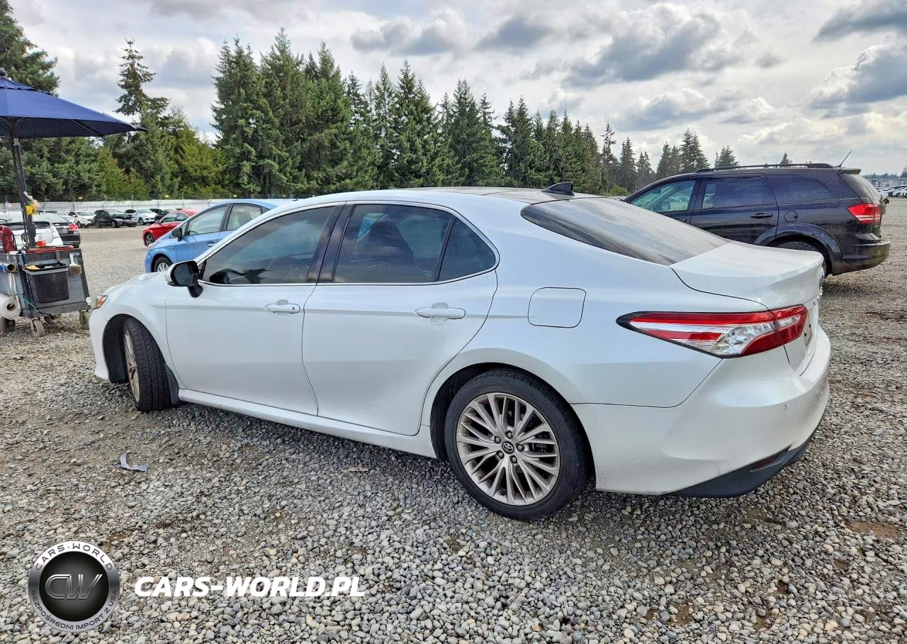 2018 Toyota Camry Xle VIN:4T1B11HK8JU057814 - 2