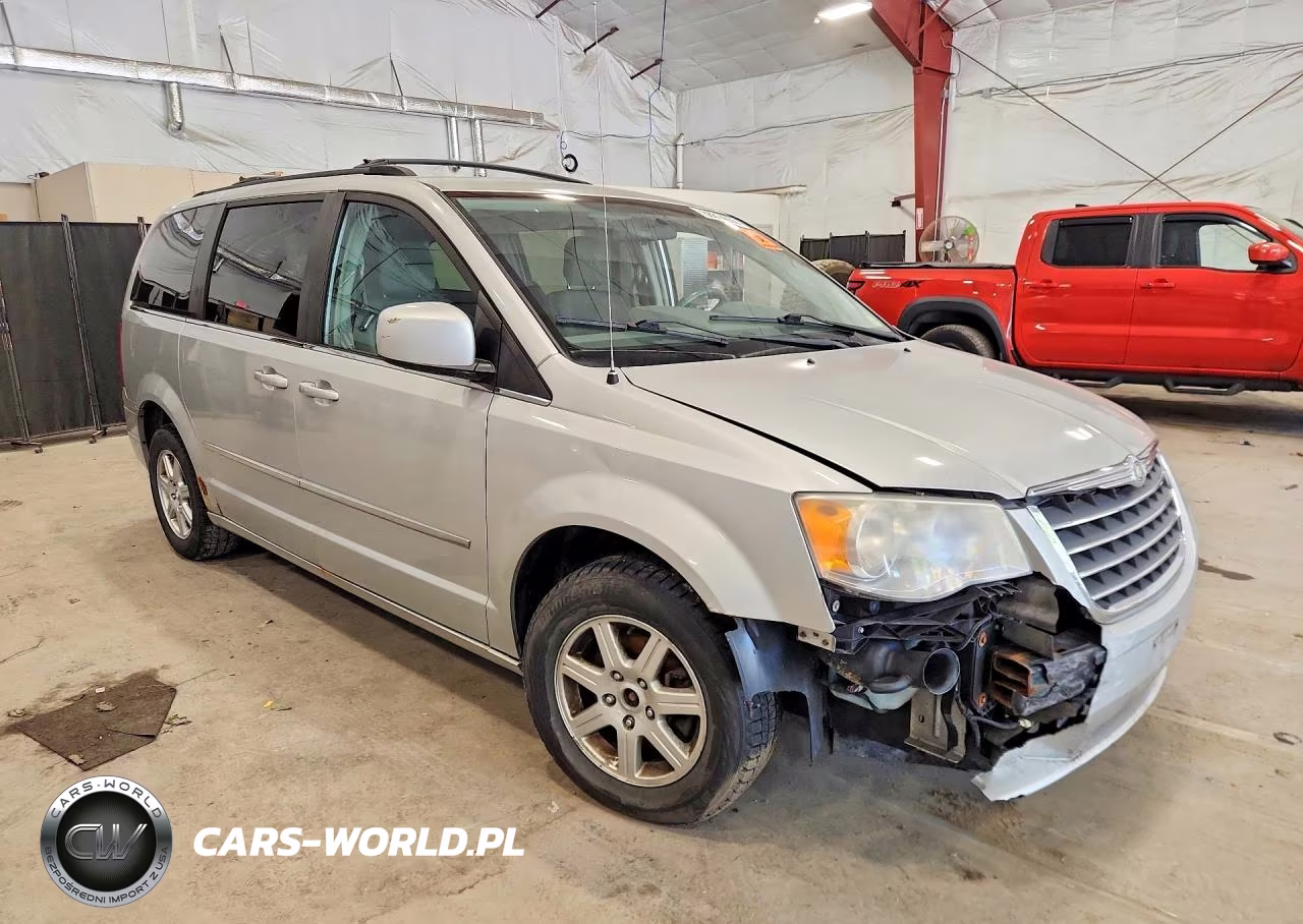 2010 Chrysler Town & Country Touring VIN:2A4RR5D16AR375955 - 4