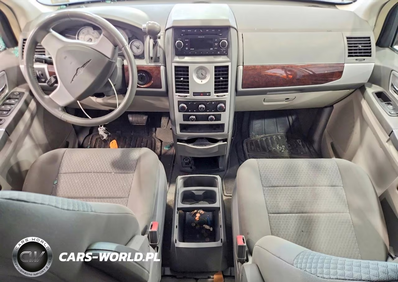 2010 Chrysler Town & Country Touring VIN:2A4RR5D16AR375955 - 8