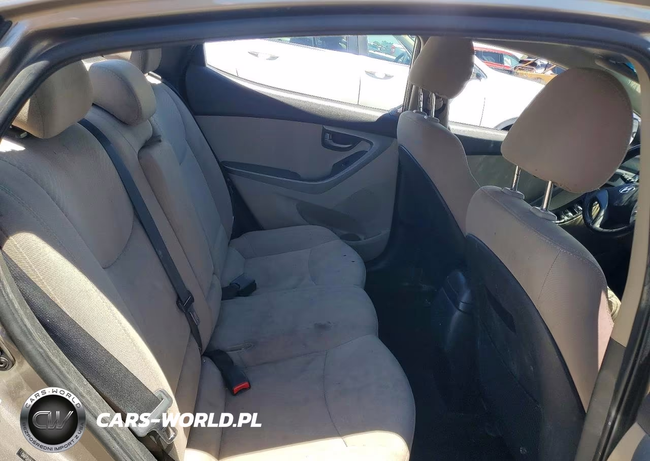 2016 Hyundai Elantra VIN:5NPDH4AEXGH686282 - 10
