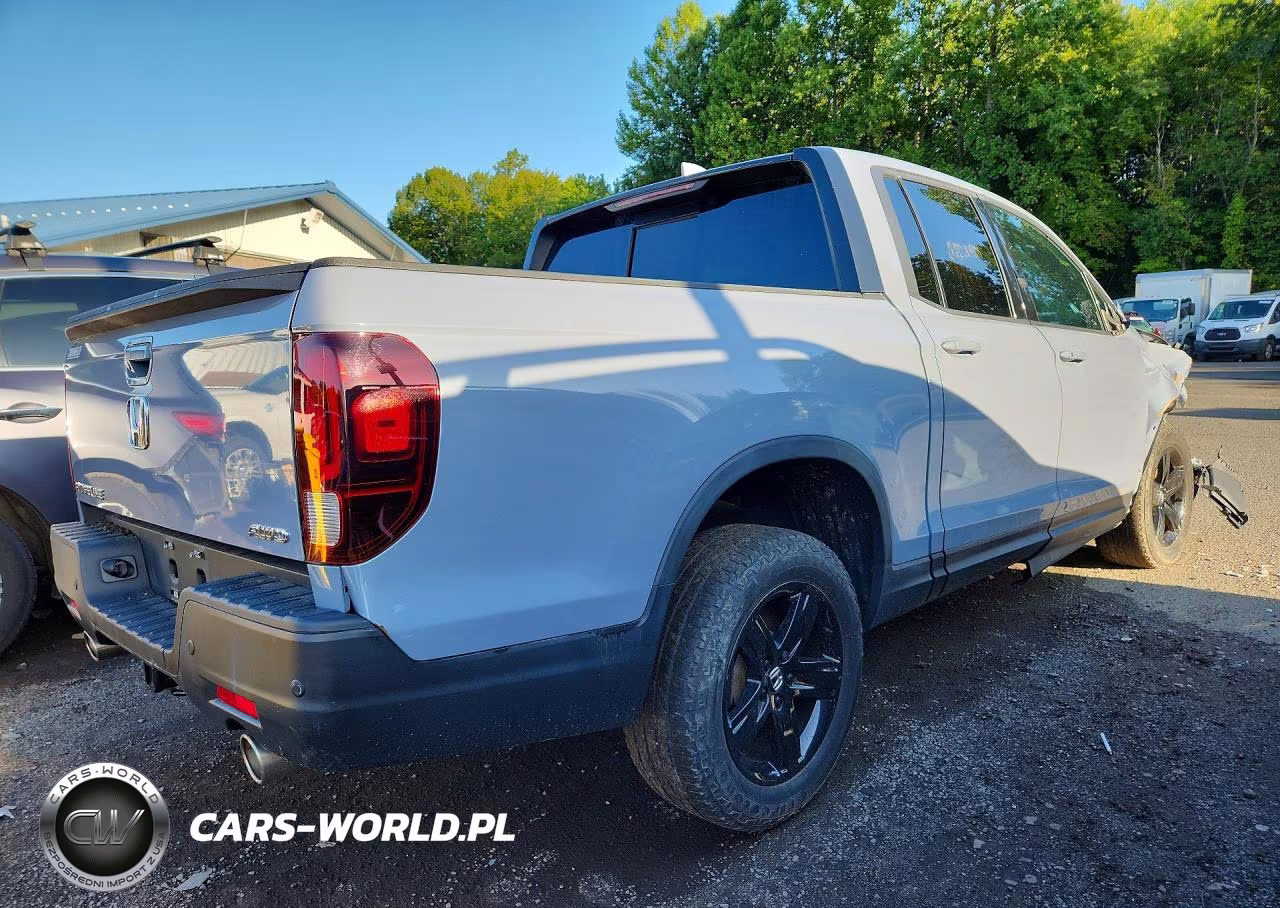 2023 Honda Ridgeline Black Edition VIN:5FPYK3F81PB045091 - 3