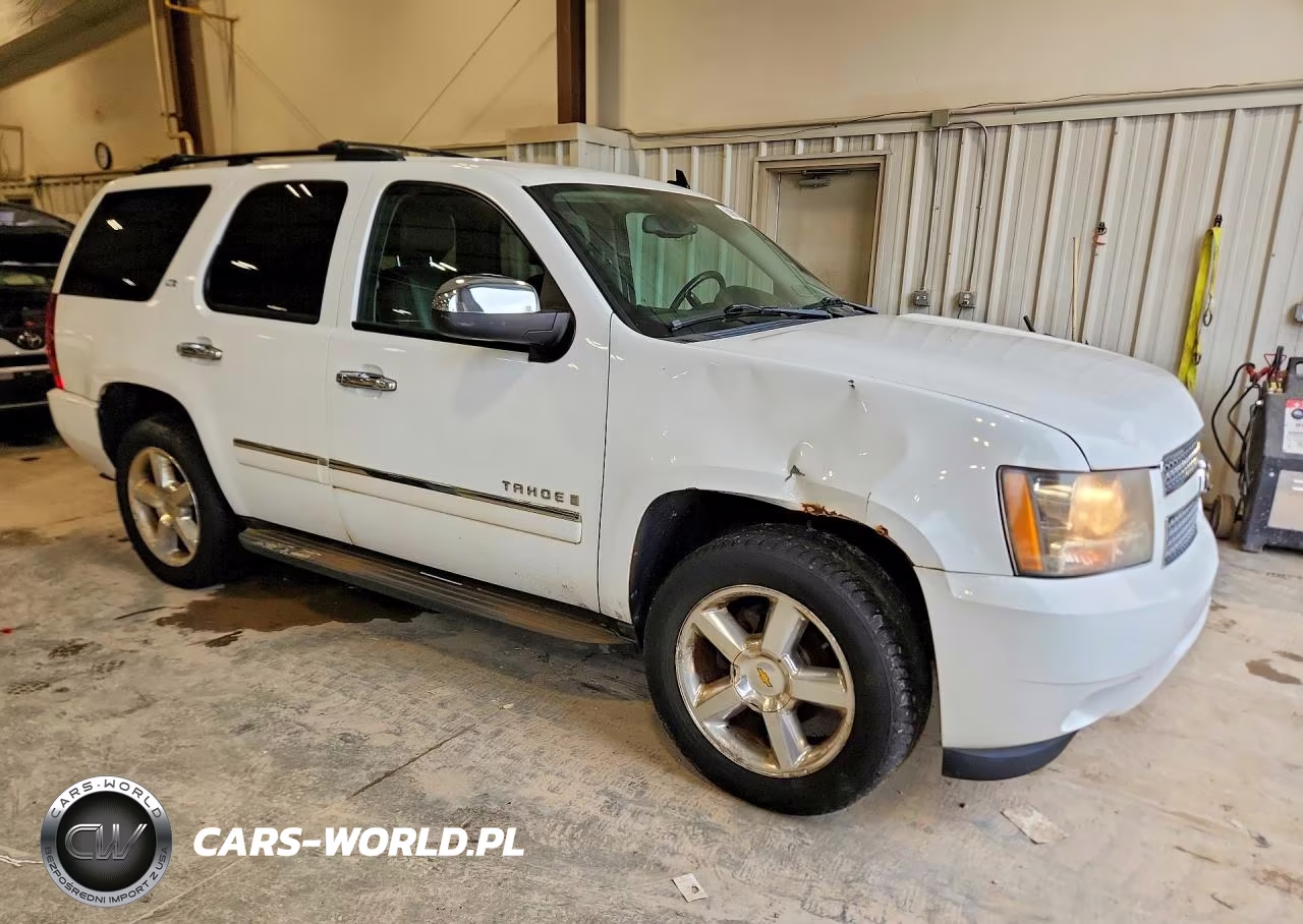 2009 Chevrolet Tahoe C1500 Ltz VIN:1GNFC33J99R137980 - 4