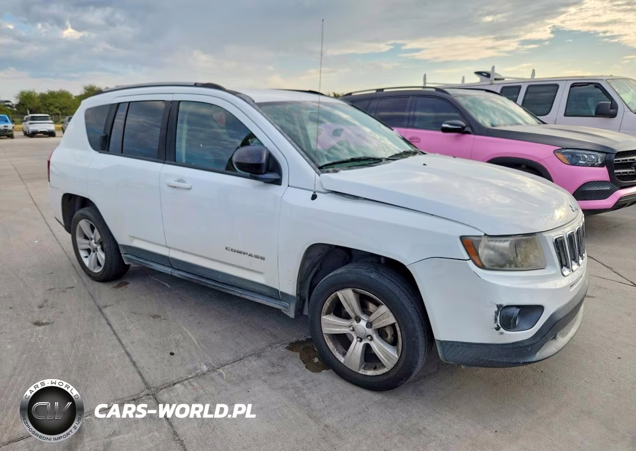 2016 Jeep Compass Sport VIN:1C4NJCBA3GD615493 - 4