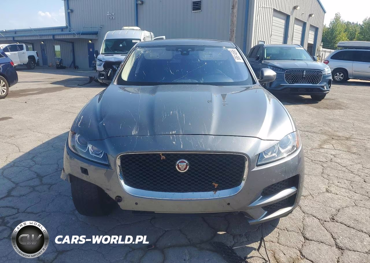 2017 Jaguar F-Pace Premium VIN:SADCJ2BV9HA070752 - 5