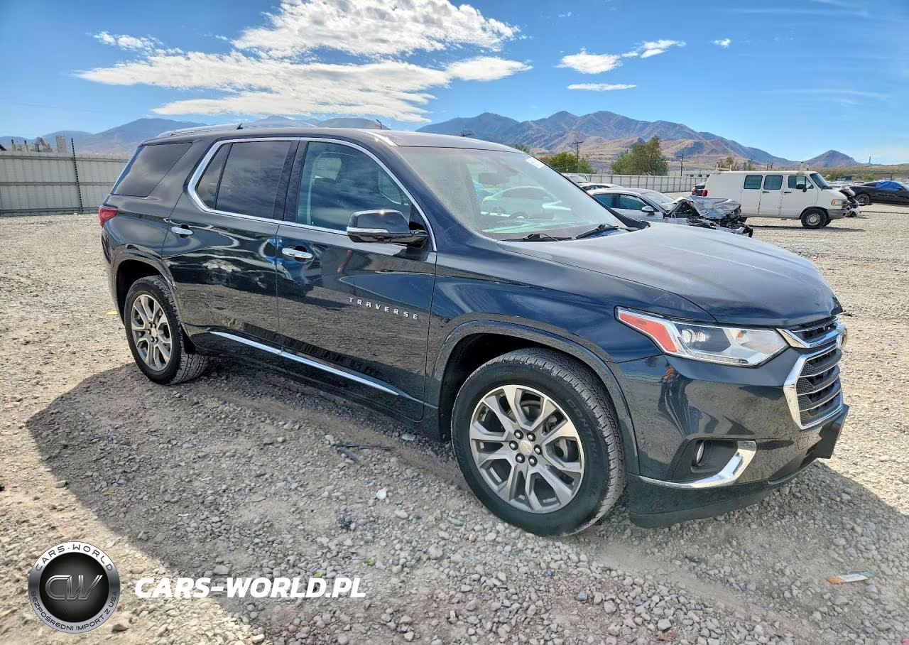 2019 Chevrolet Traverse Premier VIN:1GNEVKKW6KJ268513 - 4
